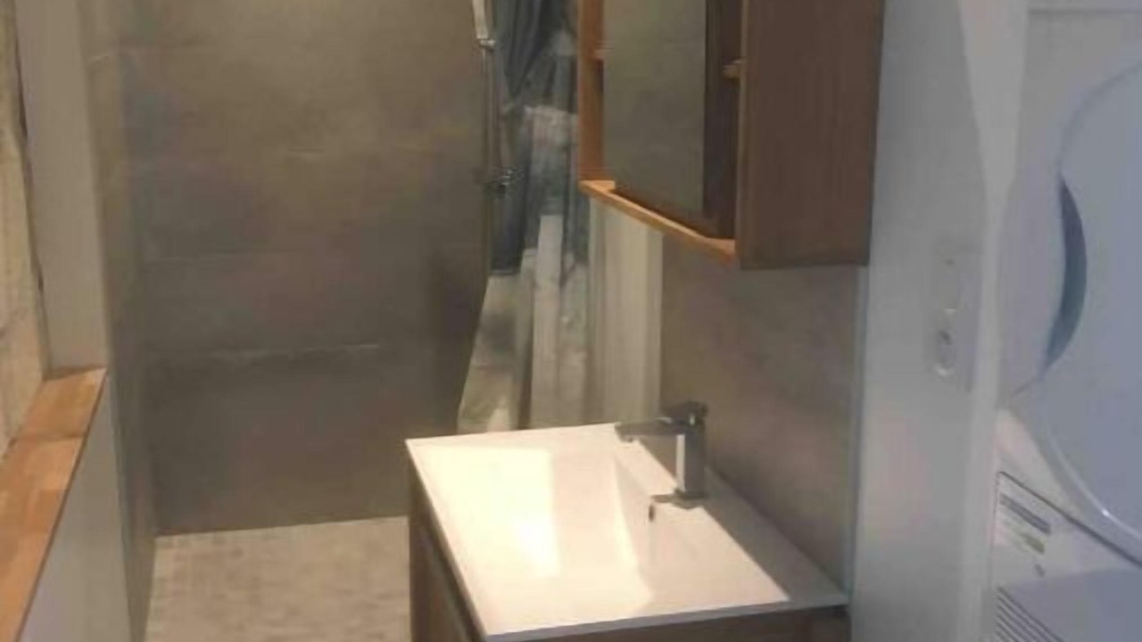 Photo of Bathroom in Talence