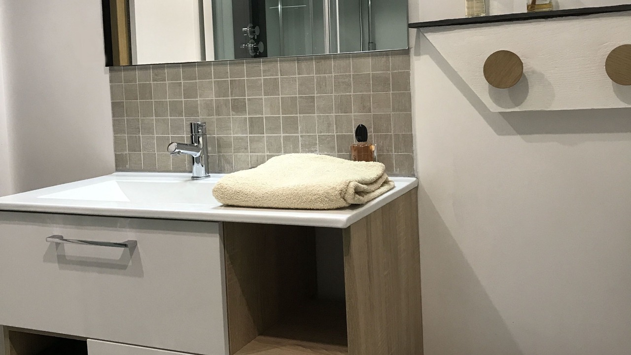 Photo of Bathroom in Les Ponts-de-Ce