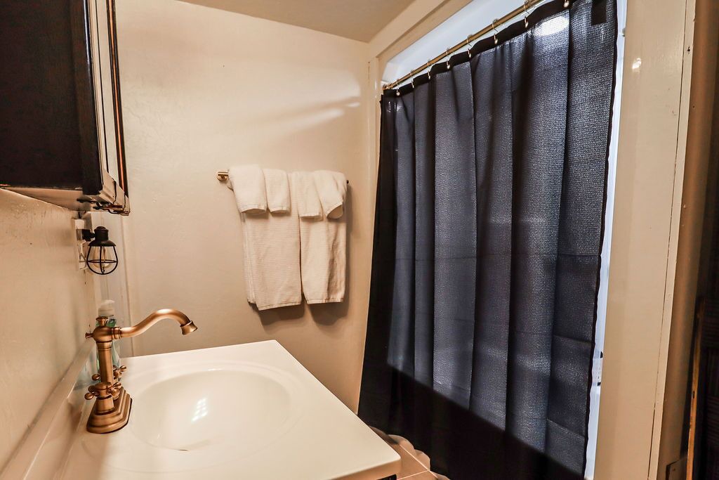 Photo of Bathroom in Sulphur