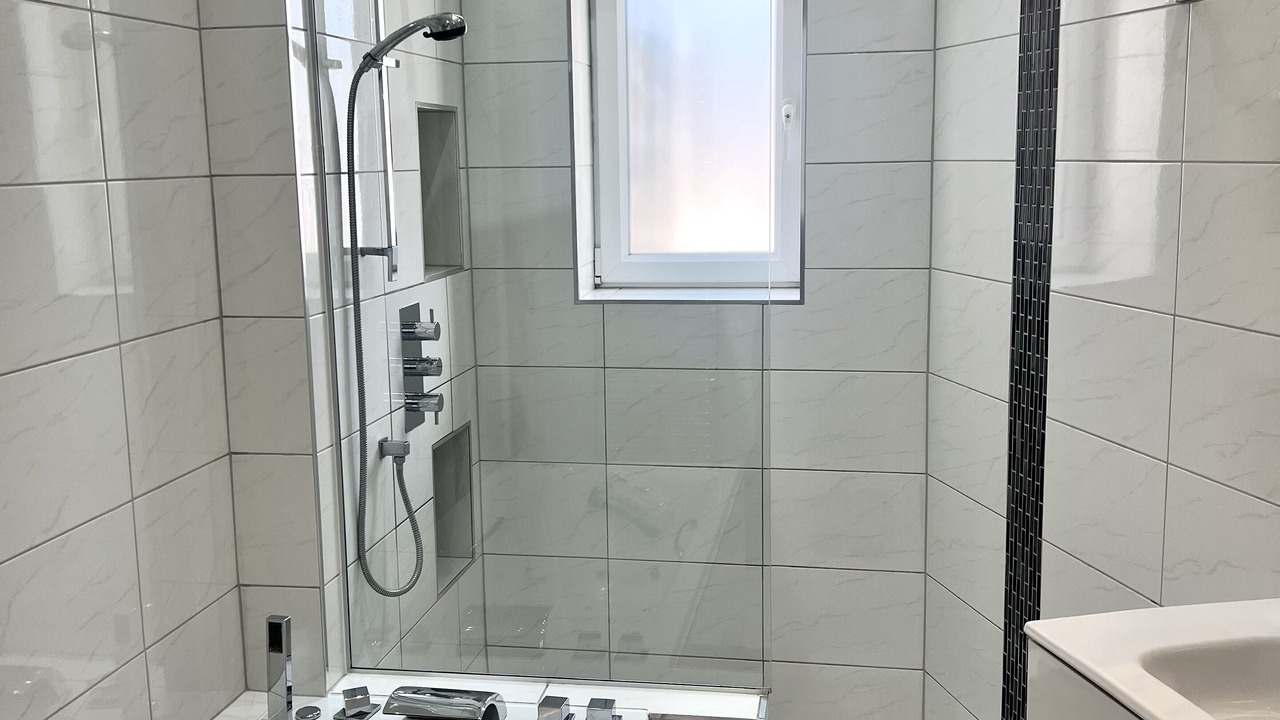 Photo of Bathroom in Whitefoot