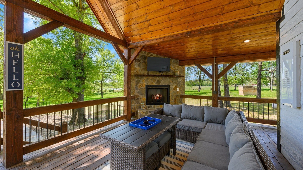 Photo of Outdoor in Golden