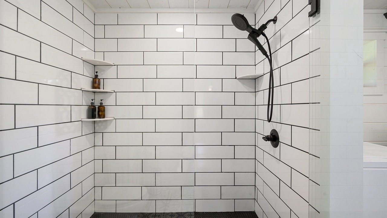 Photo of Bathroom in Golden