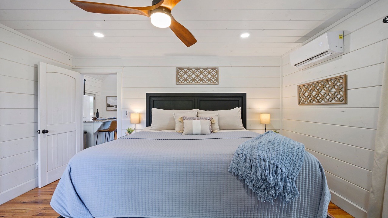 Photo of Bedroom in Golden