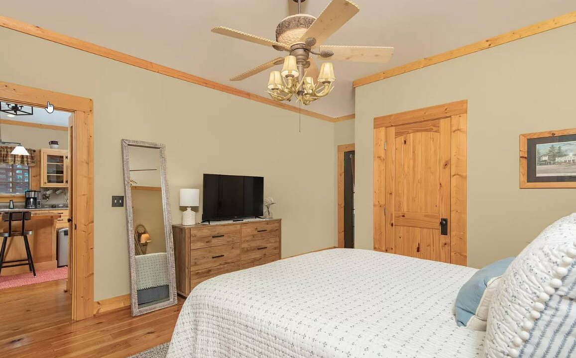 Photo of Bedroom in Pisgah
