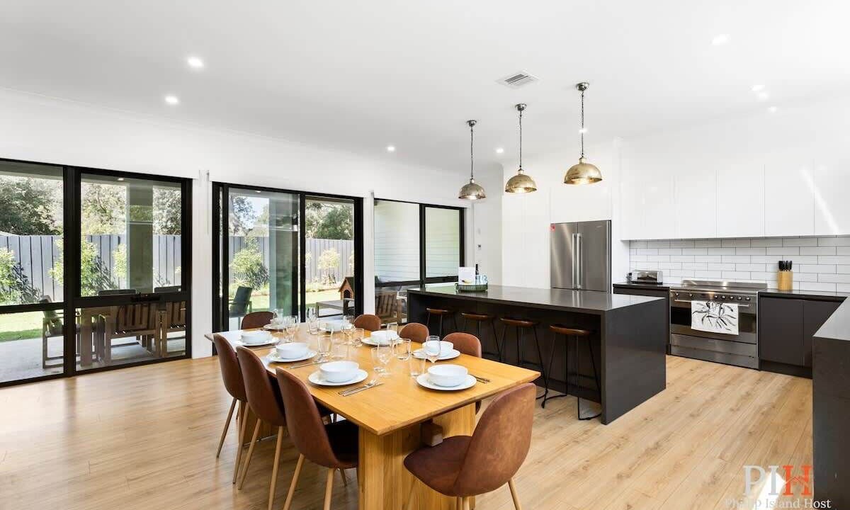 Photo of Others in Silverleaves