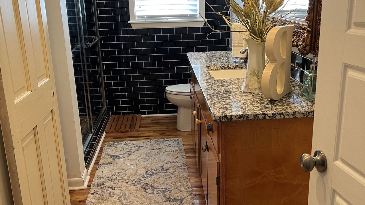 Photo of Bathroom in Dardanelle
