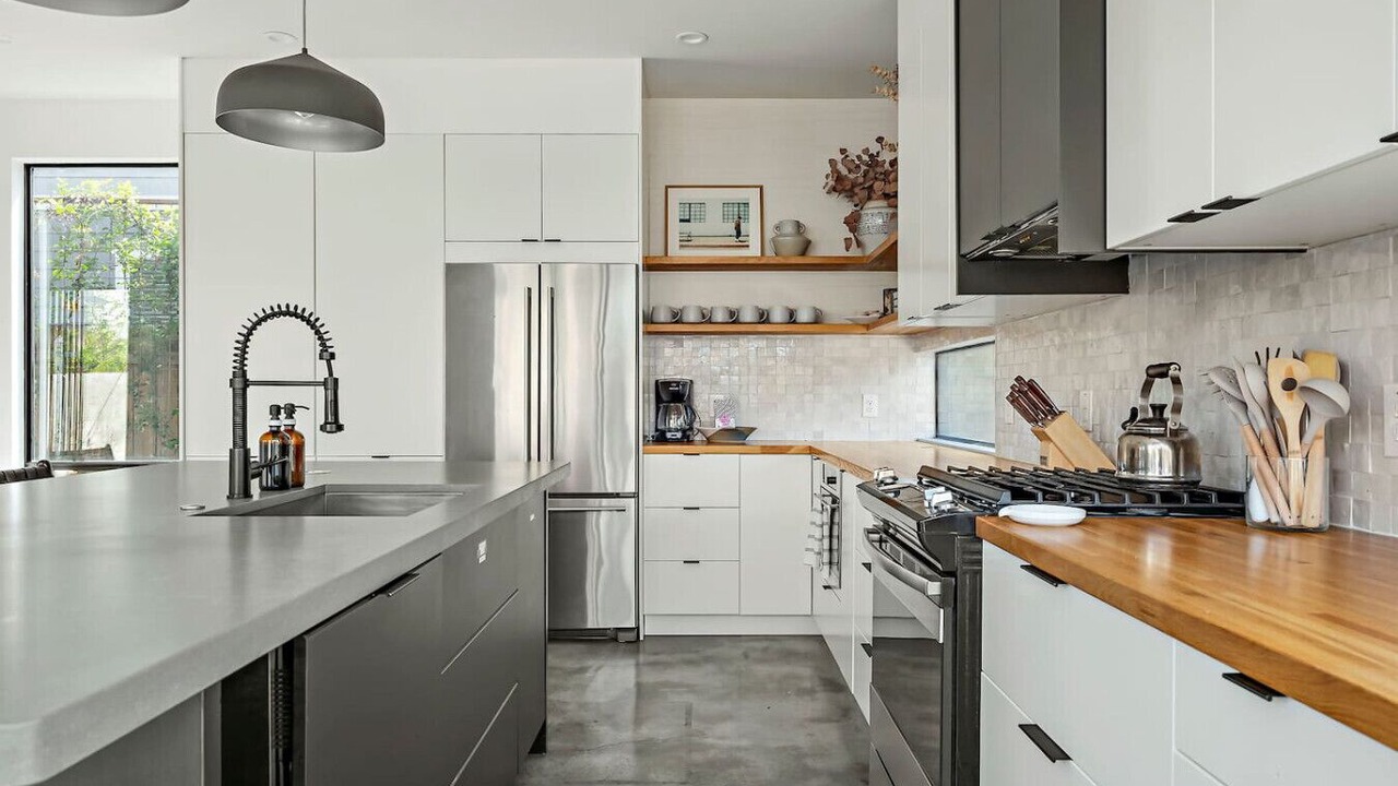 Photo of Kitchen in Holly