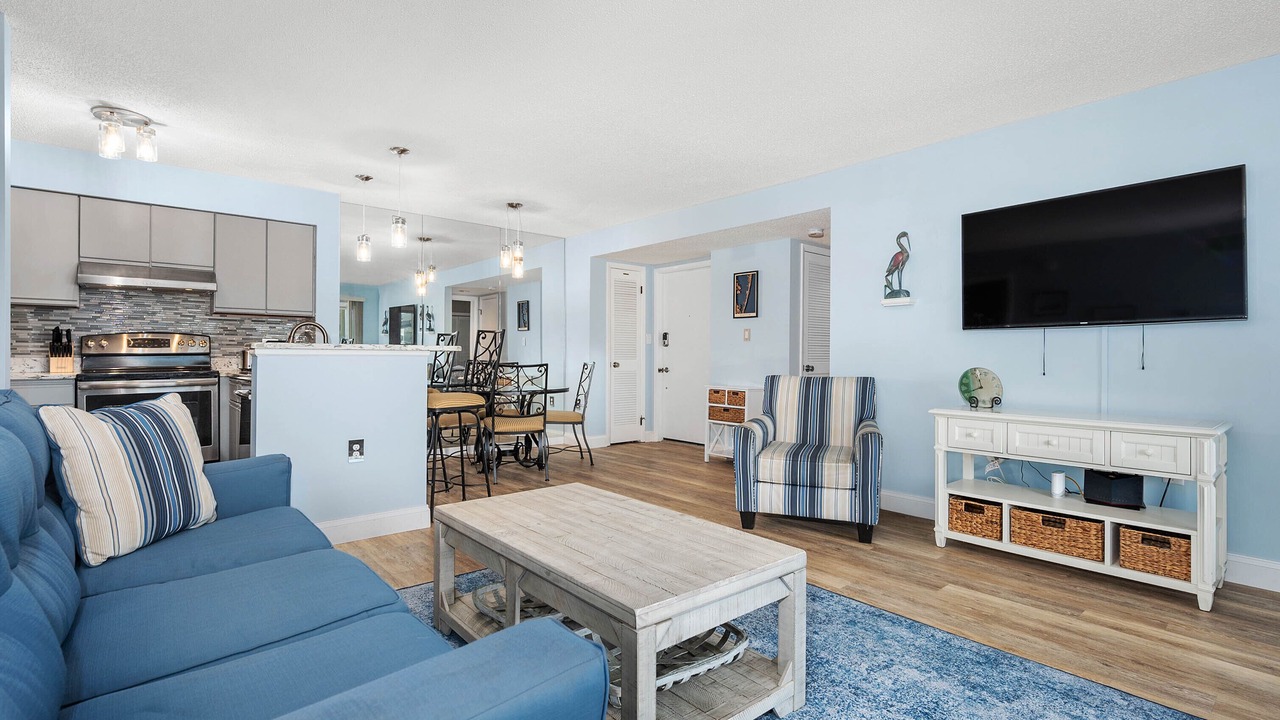 Photo of Livingroom in Heron Harbour Isle