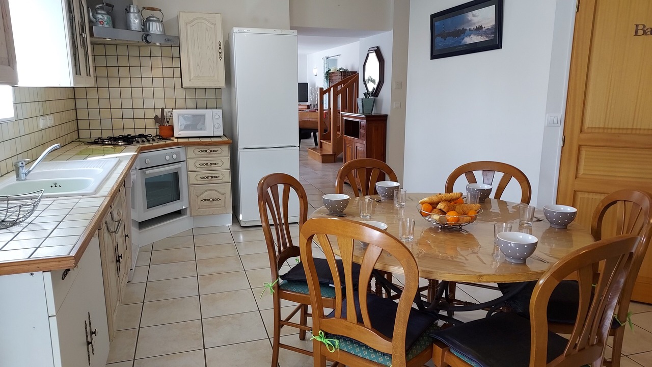 Photo of Kitchen in Henanbihen