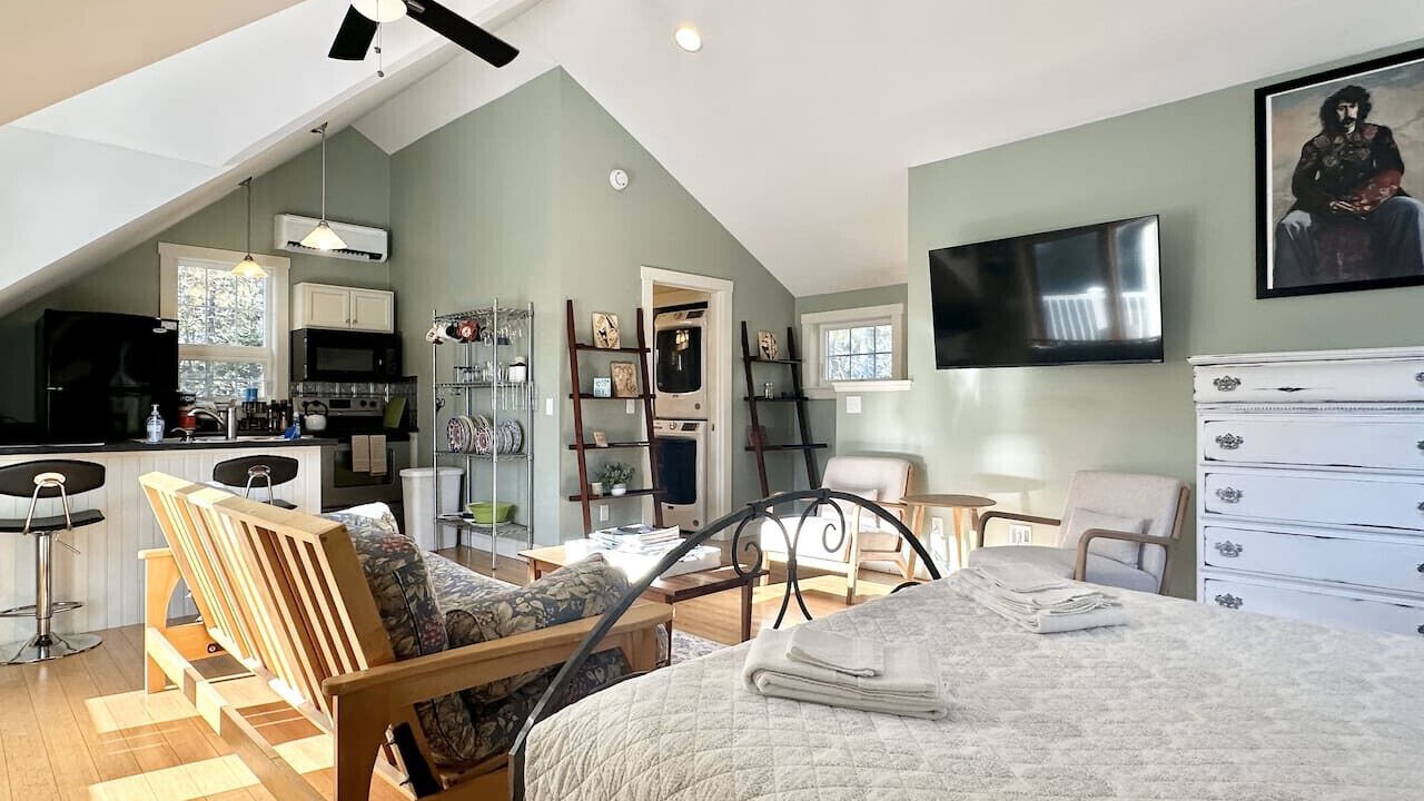 Photo of Bedroom in Town Hill