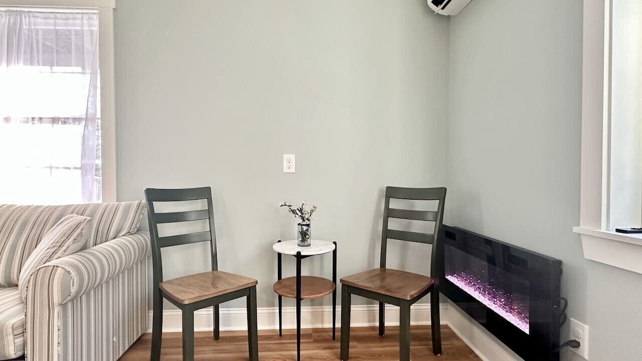 Photo of Livingroom in Town Hill