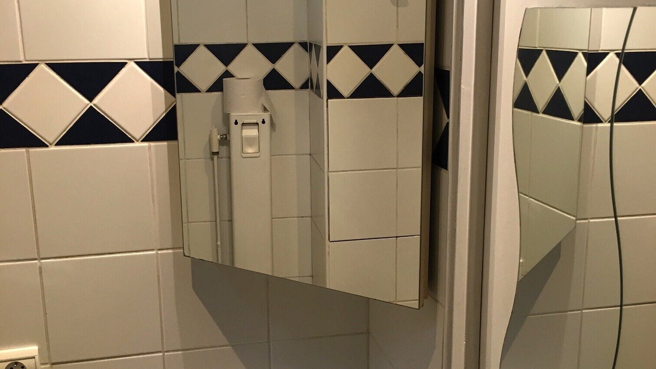 Photo of Bathroom in Quartier des Grandes-Carrieres