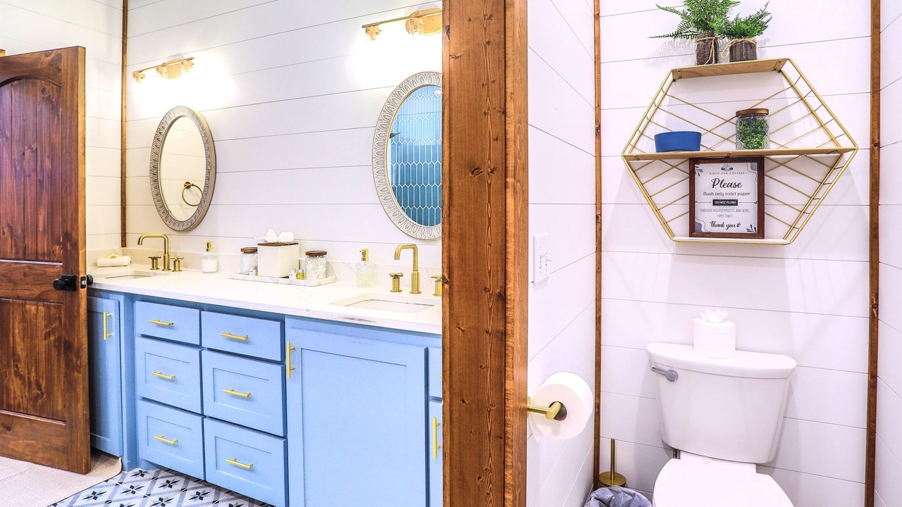 Photo of Bathroom in Broken Bow