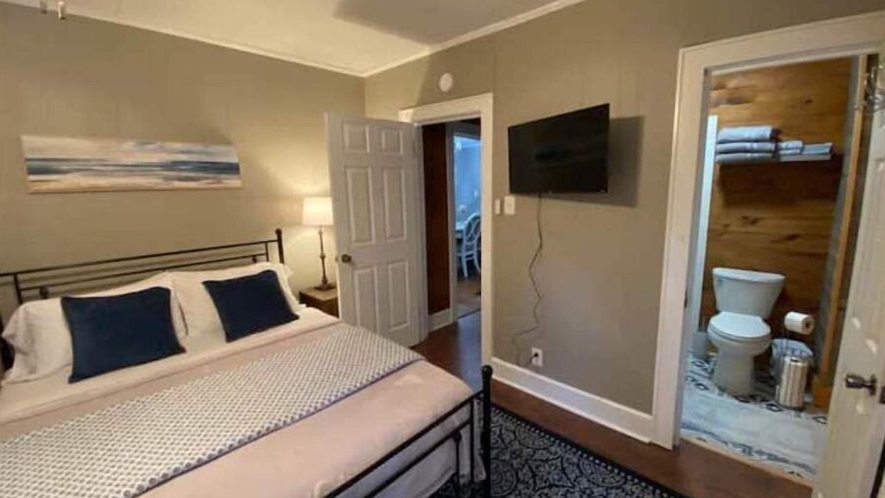 Photo of Bedroom in Lewisburg