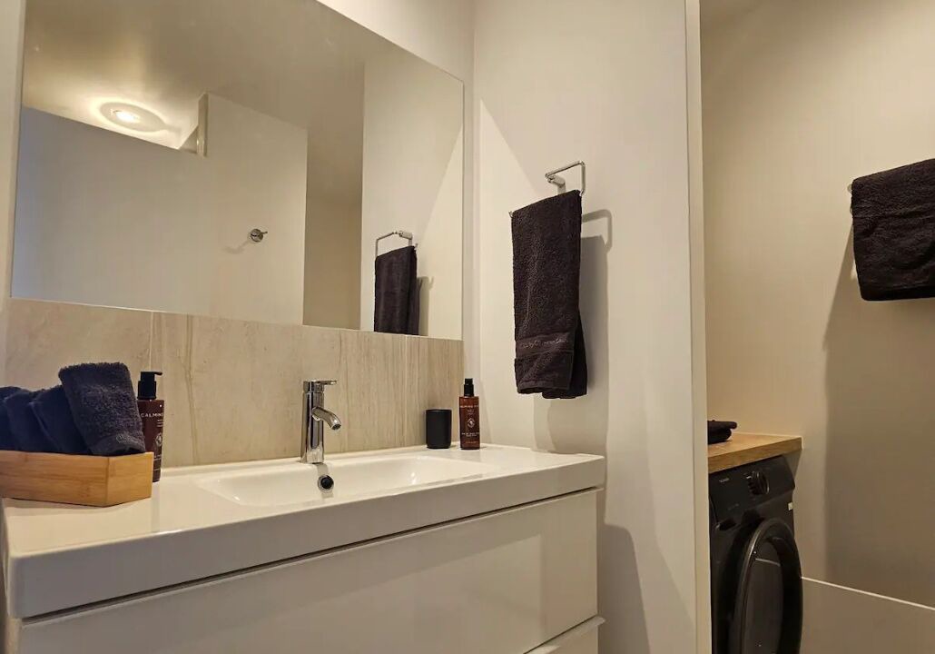 Photo of Bathroom in Puteaux