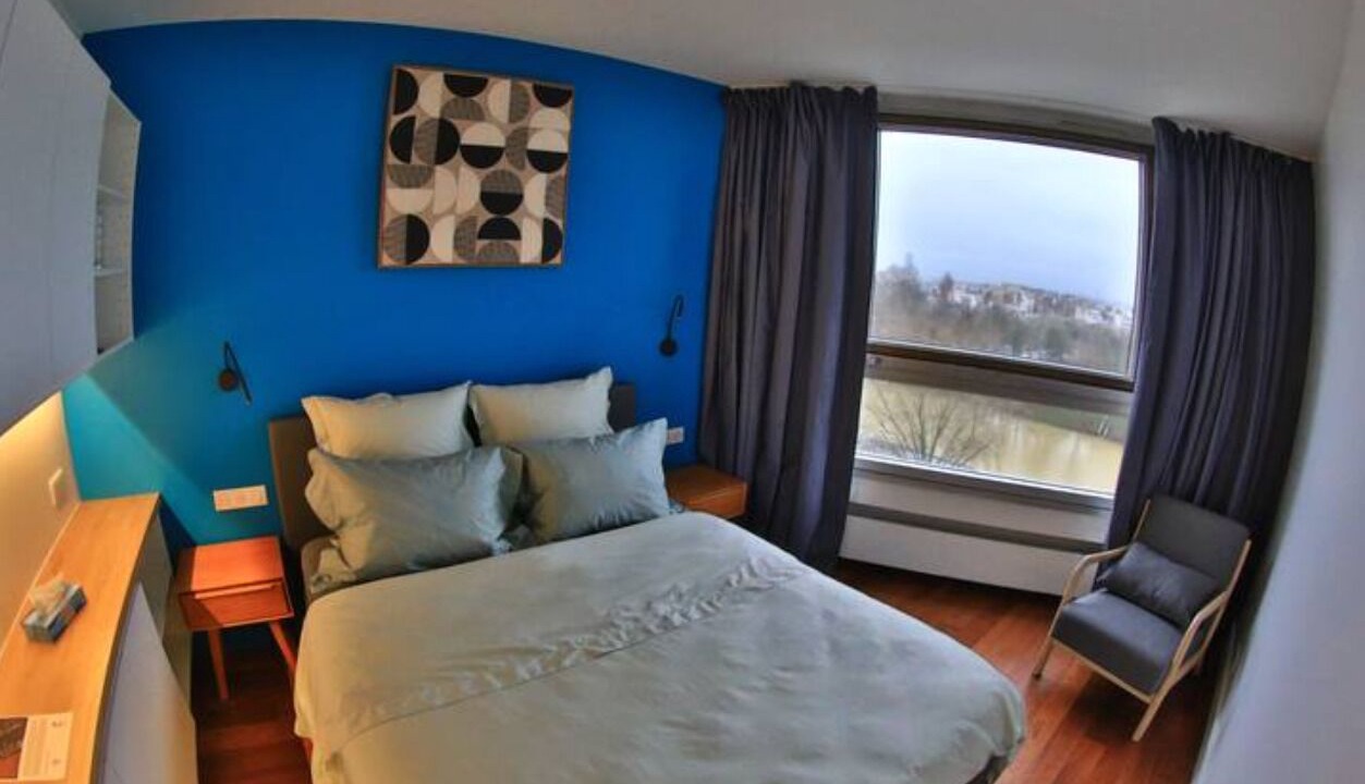 Photo of Bedroom in Puteaux