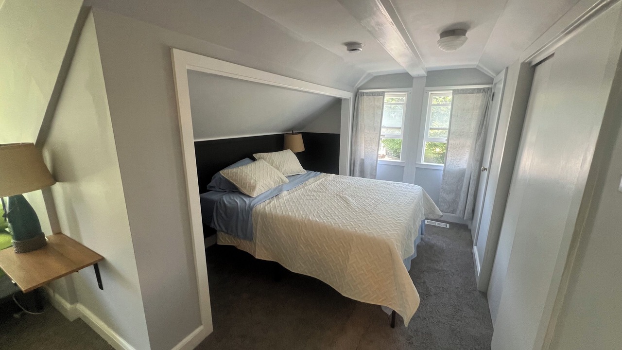 Photo of Bedroom in Cape May Court House
