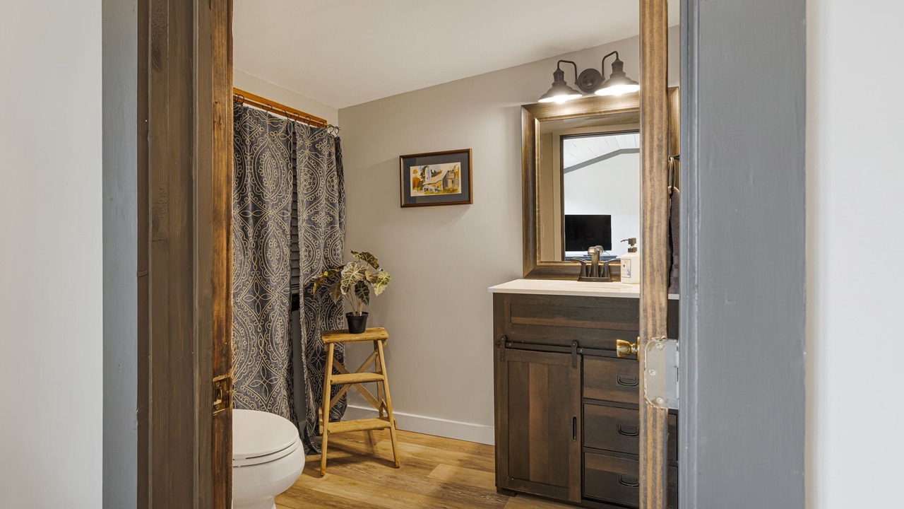Photo of Bathroom in Flat Rock