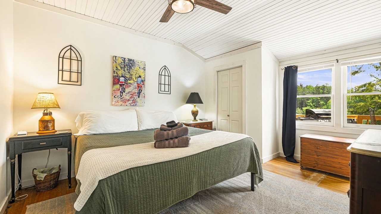 Photo of Bedroom in Flat Rock
