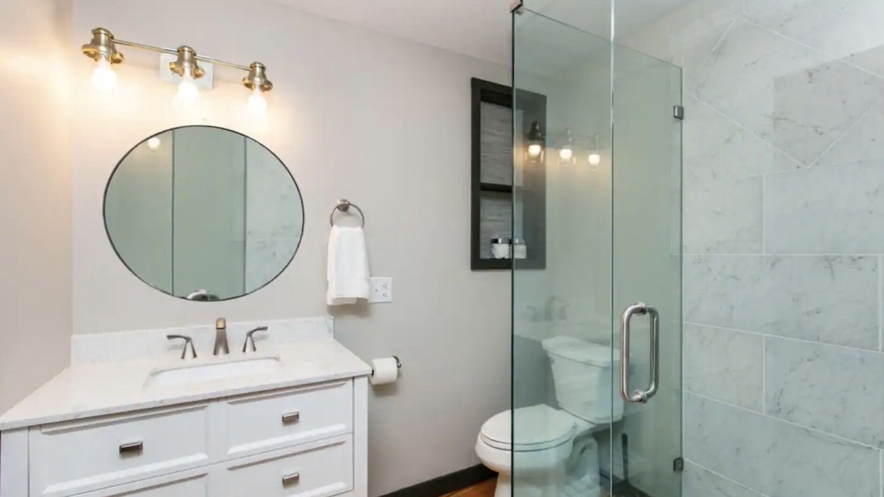 Photo of Bathroom in Flat Rock