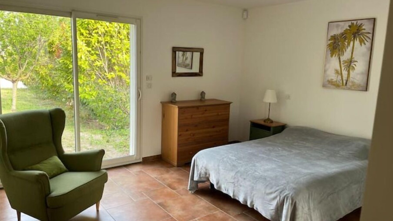 Photo of Bedroom in Pujaut