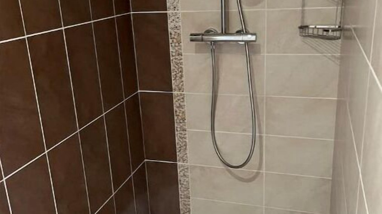 Photo of Bathroom in Pujaut