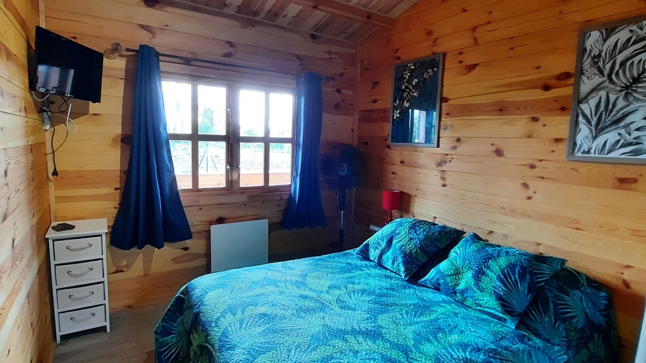 Photo of Bedroom in Chatillon-sur-Broue
