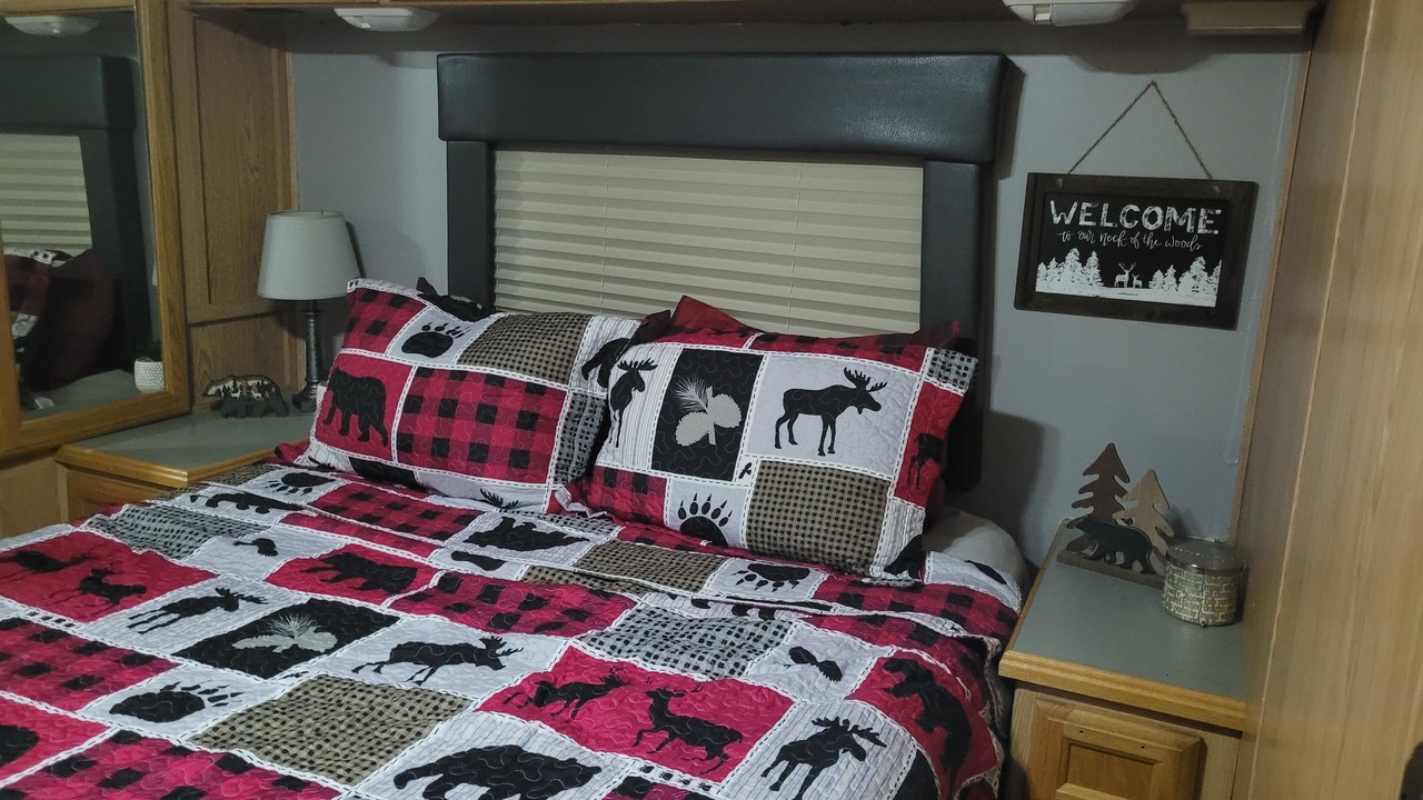 Photo of Bedroom in Alix