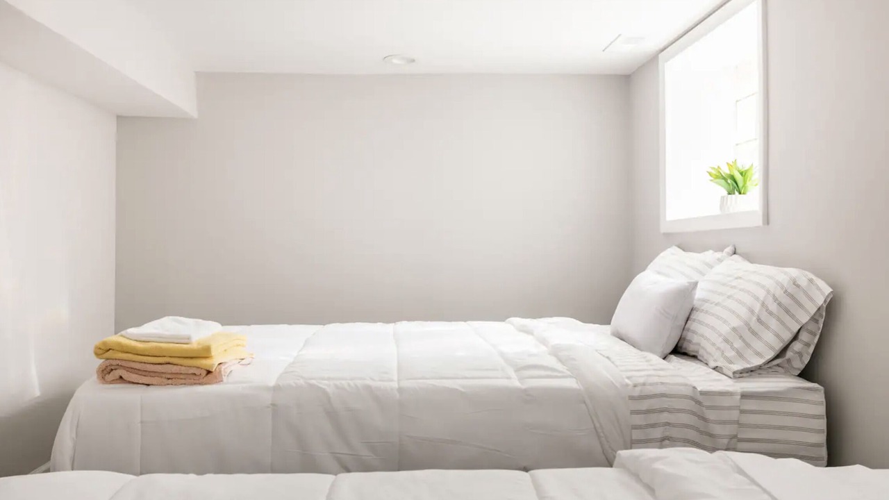 Photo of Bedroom in Jefferson Park