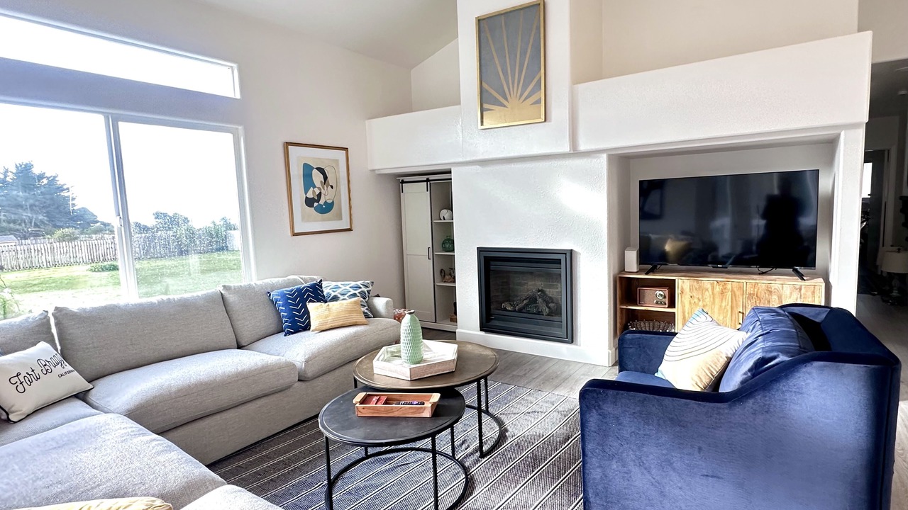 Photo of Livingroom in Fort Bragg