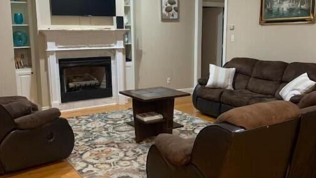 Photo of Livingroom in Alexandria