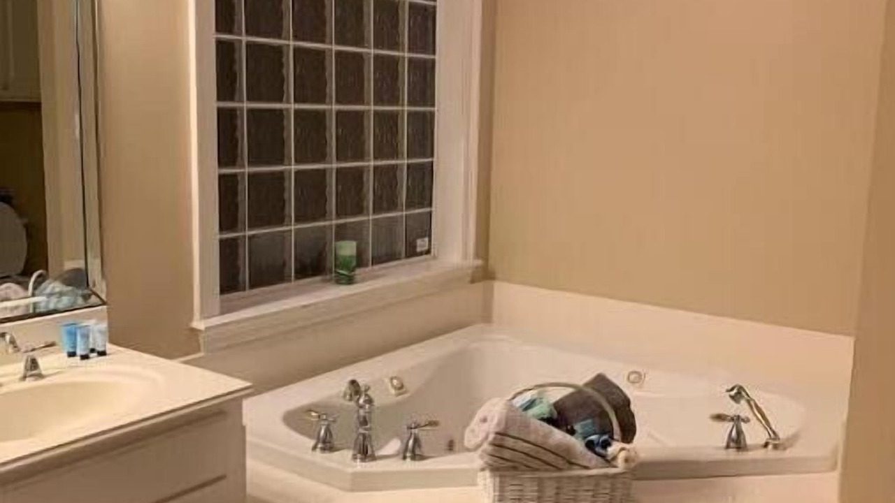 Photo of Bathroom in Alexandria