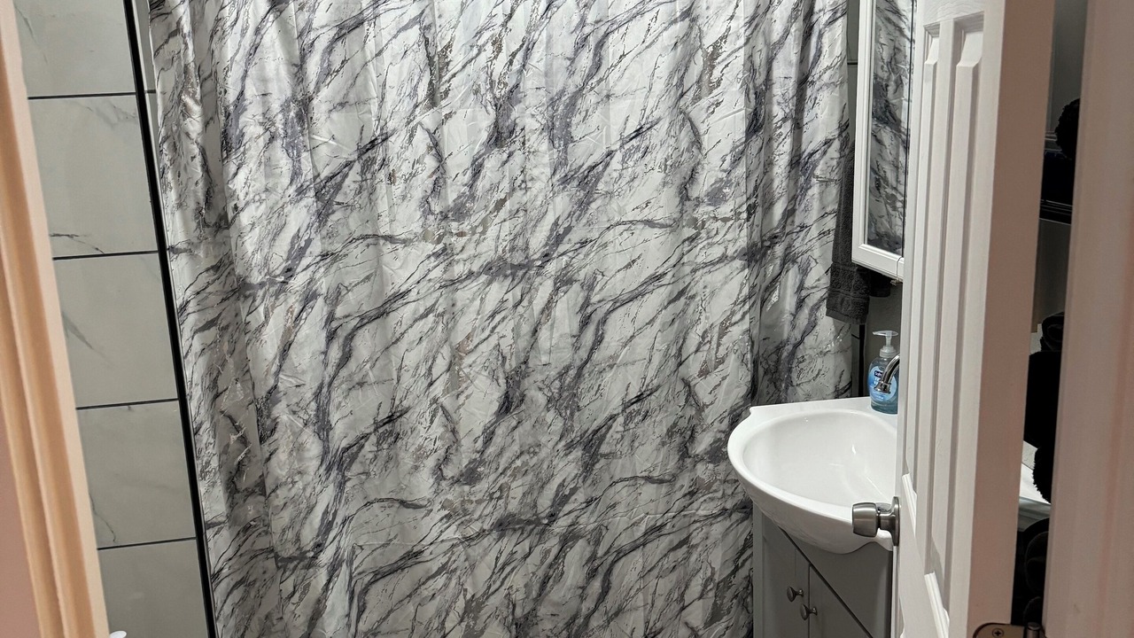 Photo of Bathroom in Elma