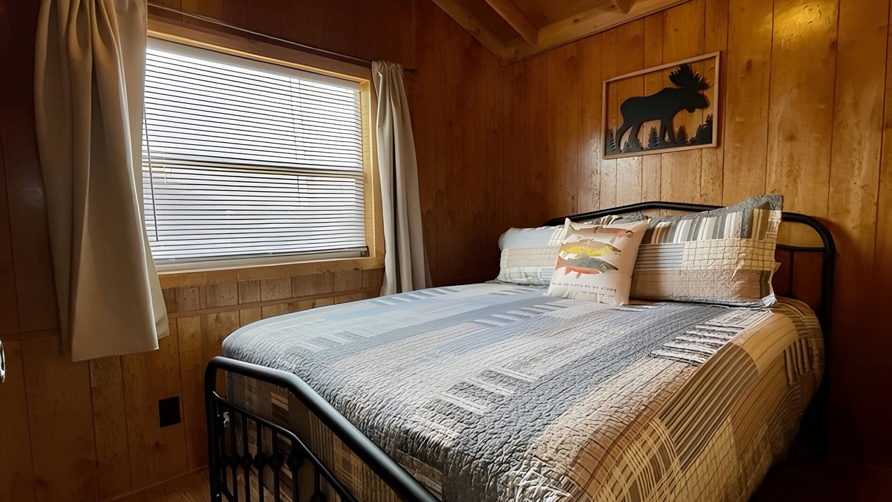Photo of Bedroom in Frontier
