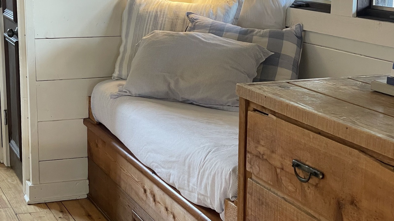 Photo of Bedroom in Drasco
