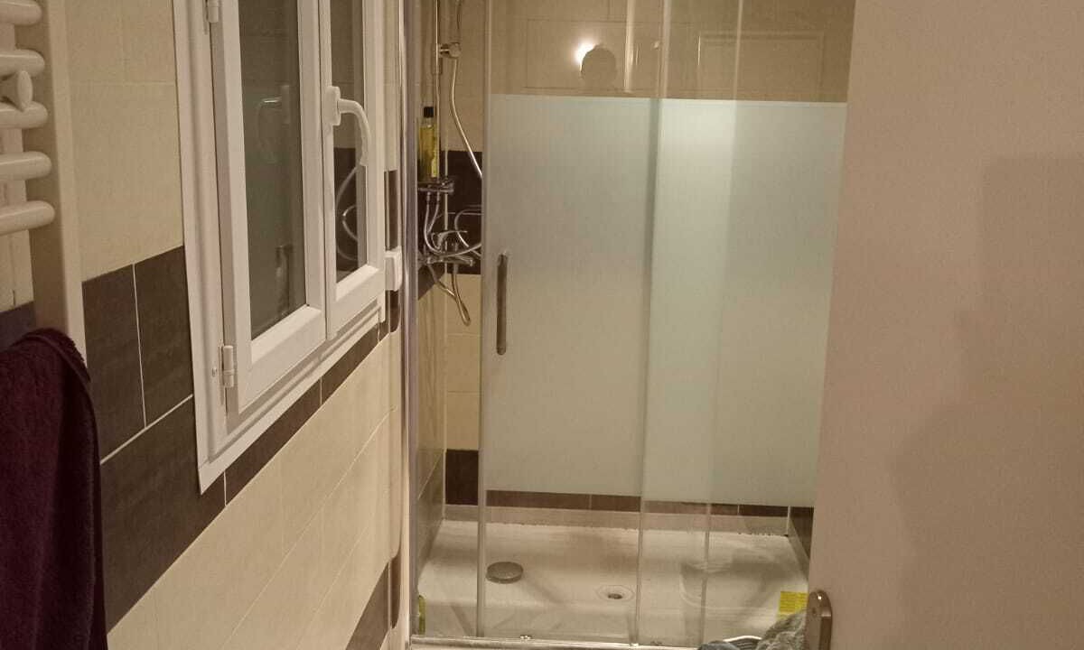 Photo of Bathroom in Arsenal
