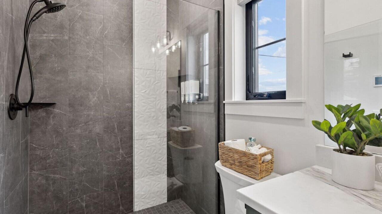 Photo of Bathroom in Riverfront