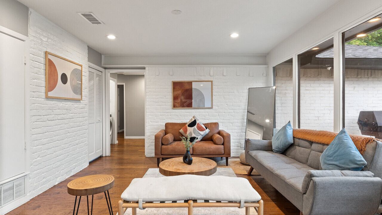 Photo of Livingroom in Northwest Dallas