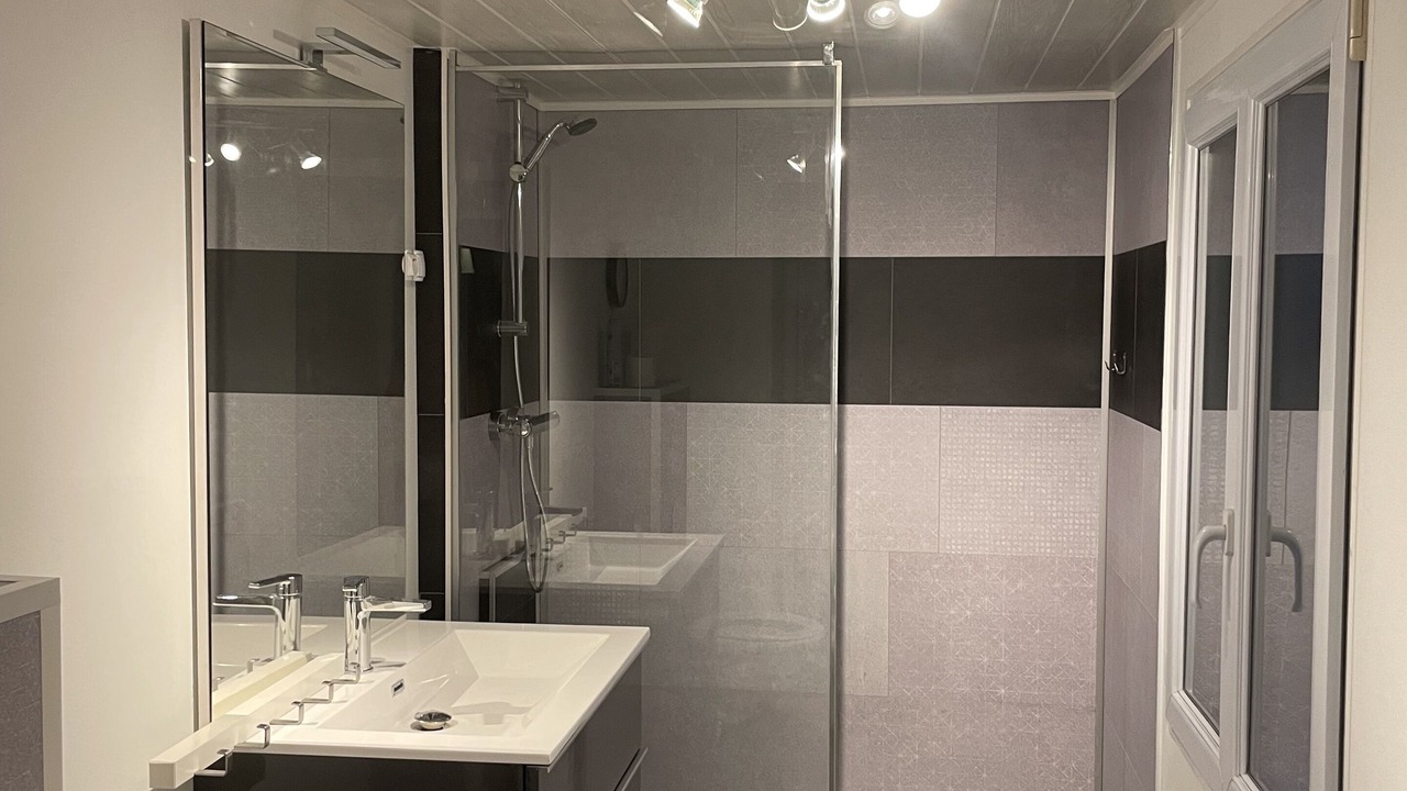 Photo of Bathroom in Petit-Fort-Philippe