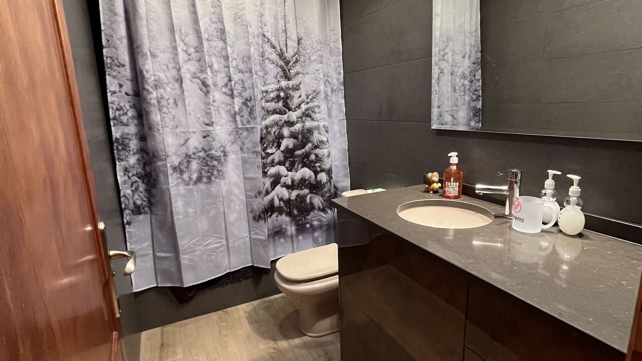 Photo of Bathroom in Beret