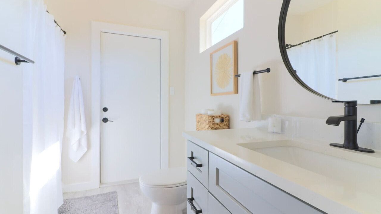 Photo of Bathroom in Manchaca