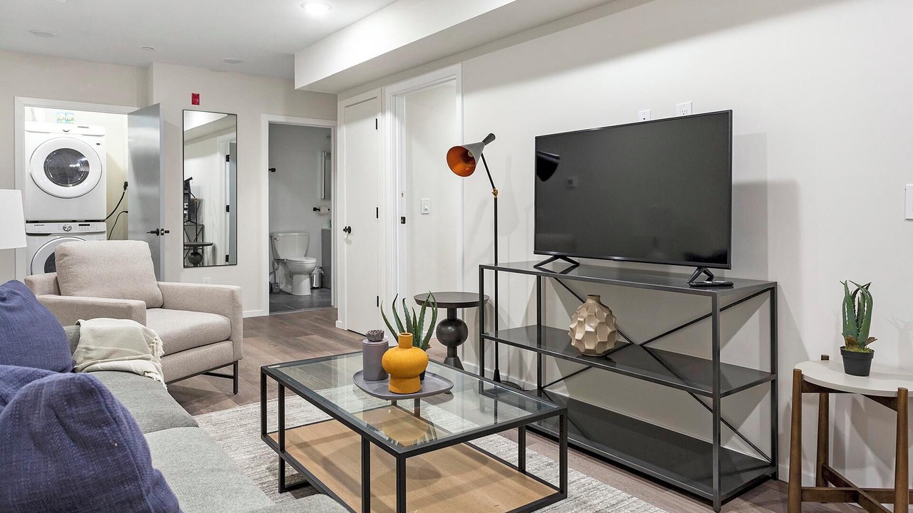 Photo of Livingroom in Spruce Hill