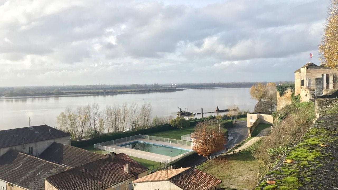 Photo of Others in Villeneuve