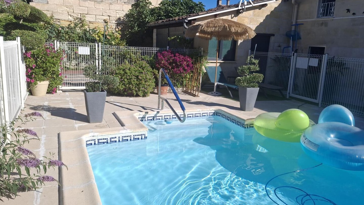 Photo of Outdoor in Saint-Denis-de-Pile