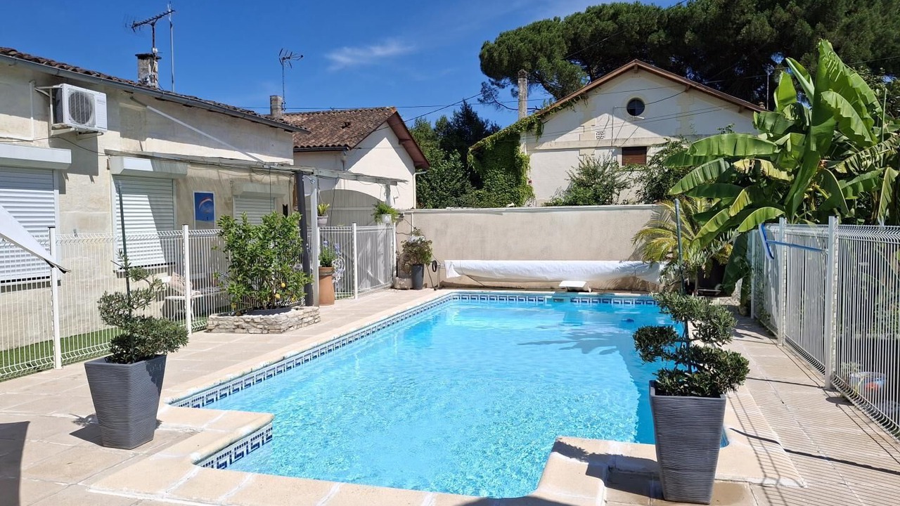 Photo of Outdoor in Saint-Denis-de-Pile