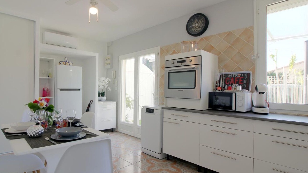 Photo of Kitchen in Saint-Denis-de-Pile
