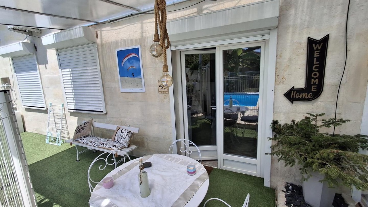 Photo of Outdoor in Saint-Denis-de-Pile