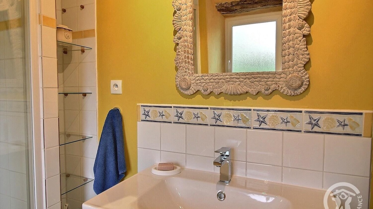 Photo of Bathroom in Ploumilliau