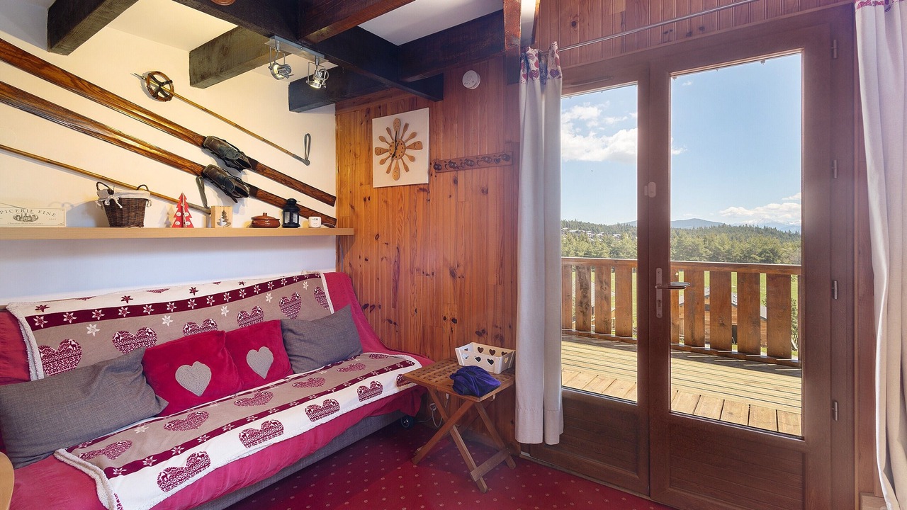 Photo of Livingroom in Pyrenees 2000