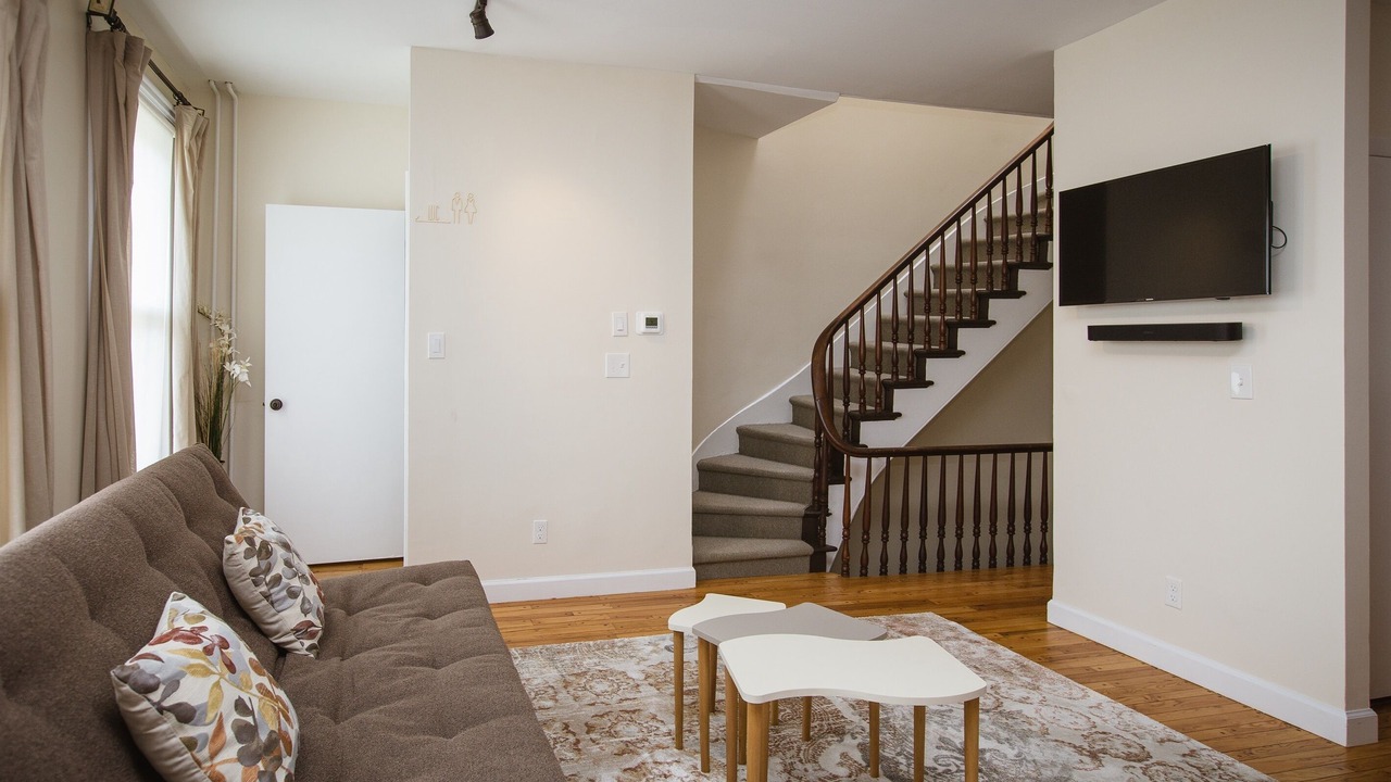 Photo of Livingroom in Mill River